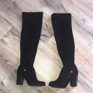 Guess boots